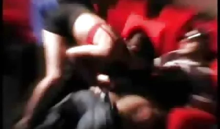 Ein free porn geile frauen Dildo für zwei