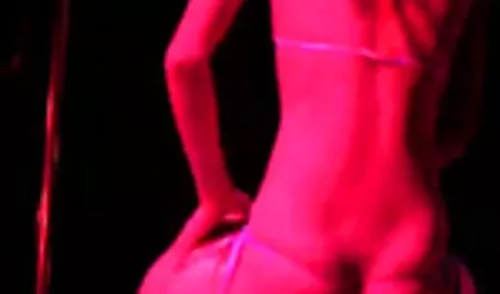 Sex heiße frauen porn am Pool