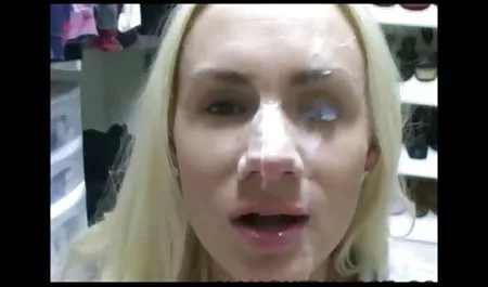Rotes zartes Mädchen geiler deutscher sexfilm