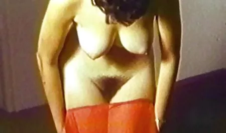 Die sexy Jayden Black hat Spaß mit einem glatzköpfigen reife frauen porn hd Mann