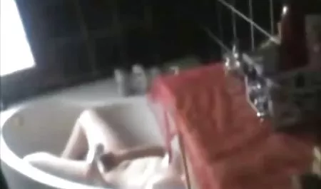 Brünette kostenlose geile sexvideos und sie schwarz hahal