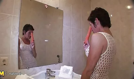 Twink geile deutsche sex filme hat zwei blonde Lesben in den Arsch gefickt
