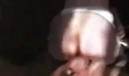 Blonde Schönheit befriedigt Schwanz von ihrem hahala geile ärsche porn