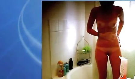 Blondine knetet Löcher geile taschenpornos