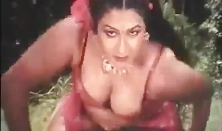 Blonde ergab sich einem reife geile frauen sex kahlen Hengst