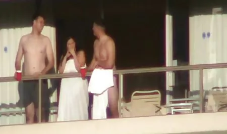 Blowjob für zwei geile deutsche bumsen heiße Männer