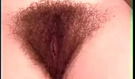 Sekretärin bekommt grile pornos harten Sex bei der Arbeit