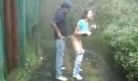 Junge Schönheit genießt Hardcore-Fick mit einem geile pornofilme gratis patlat Mann