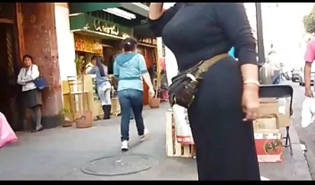Asian geile hd porn hatte Spaß mit einer Brünette aus dem Käfig