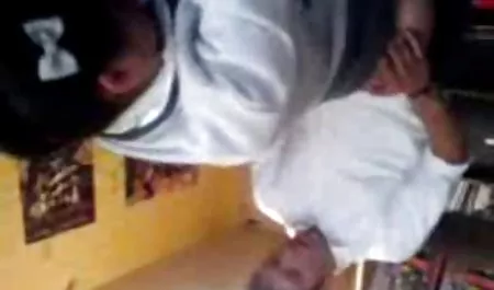 Analer Knall für Blondine geile muttis gratis mit zwei Männern