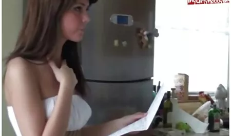 Die Japanerin Aika wird nonnen sexfilme auf einer Bank gefickt